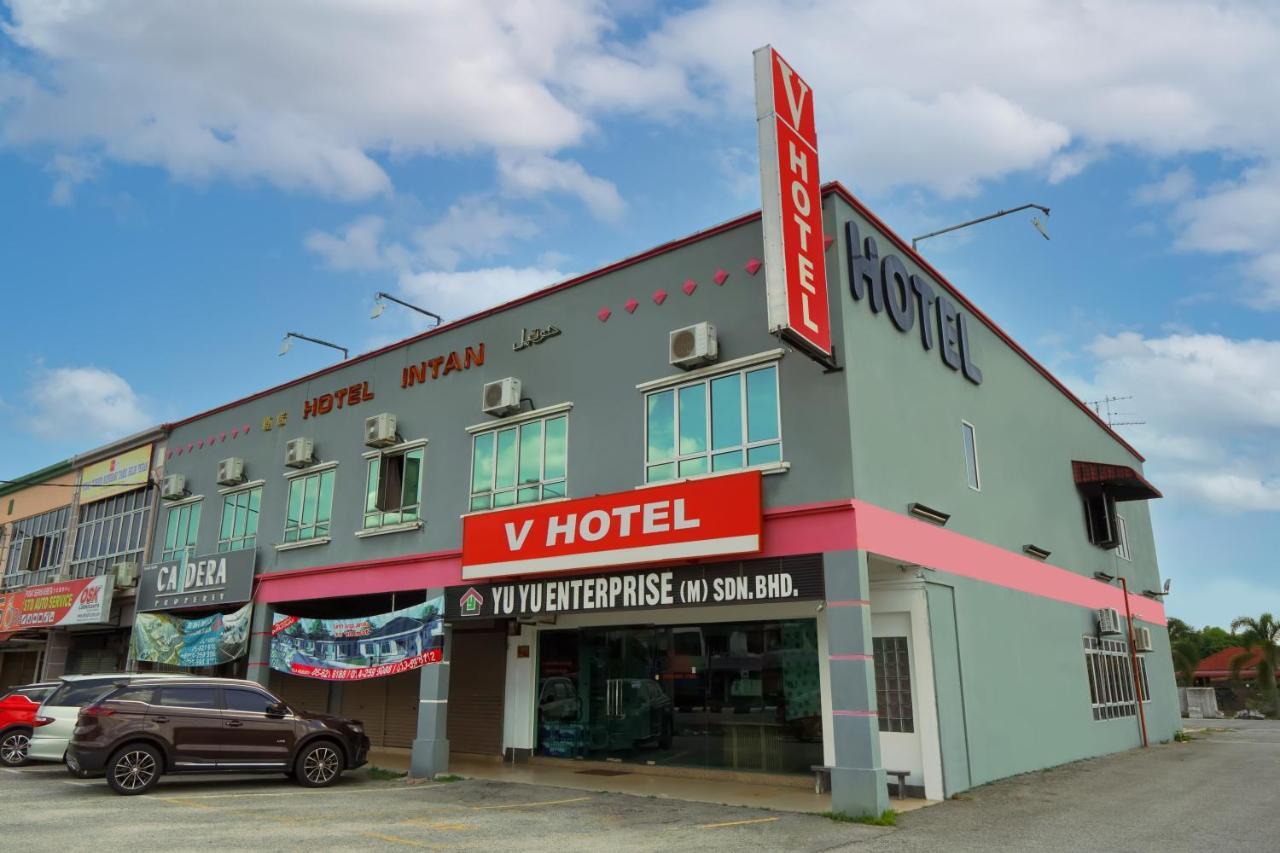 V Hotel Teluk Intan Zewnętrze zdjęcie